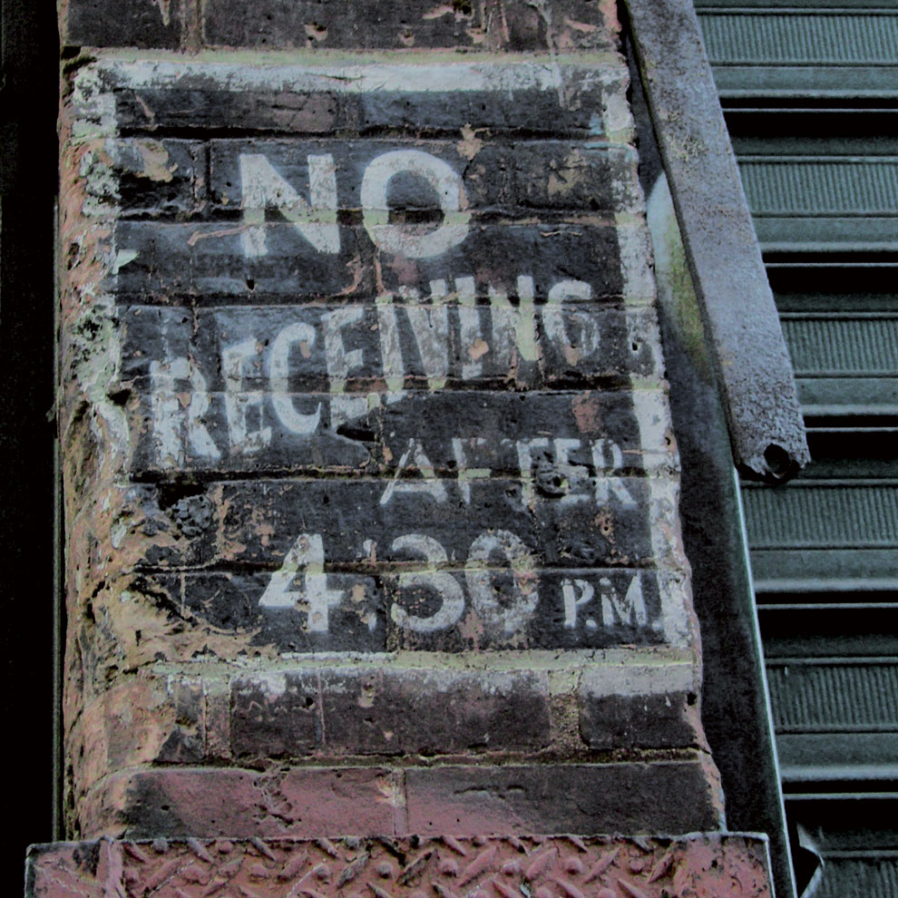 new york no receiving warning, photographed by louise häggberg